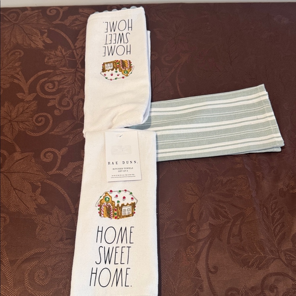 π²Rae Dunn 'Home Sweet Home' Towels - White and Green - Picture 5 of 6